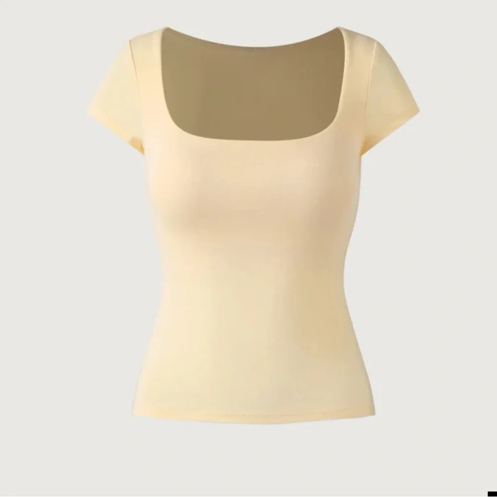 OGL Move Fresh Size S Brami Short Sleeve Square Neck Yellow Butter Cream Bra Top